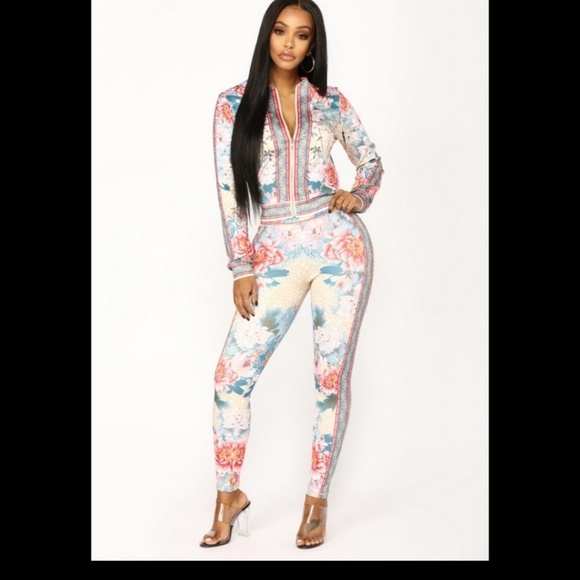 fashion nova sweatsuit set